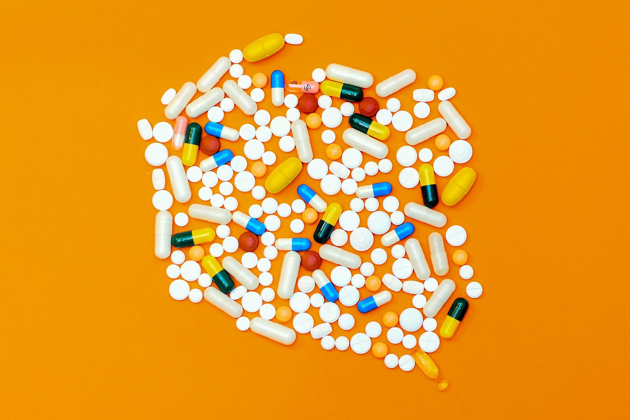 Pharmaceutical production line with medicine bottles